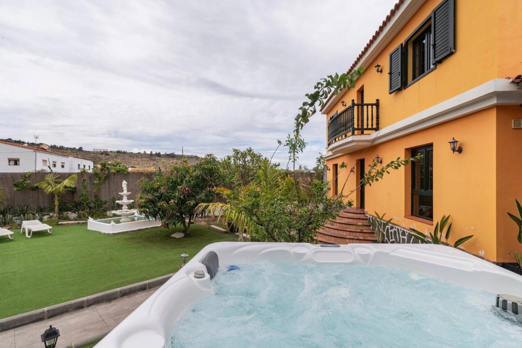 Tijuana - Jacuzzi, Playa Y Naturaleza En Gran Canaria Las Palmas de Gran Canaria